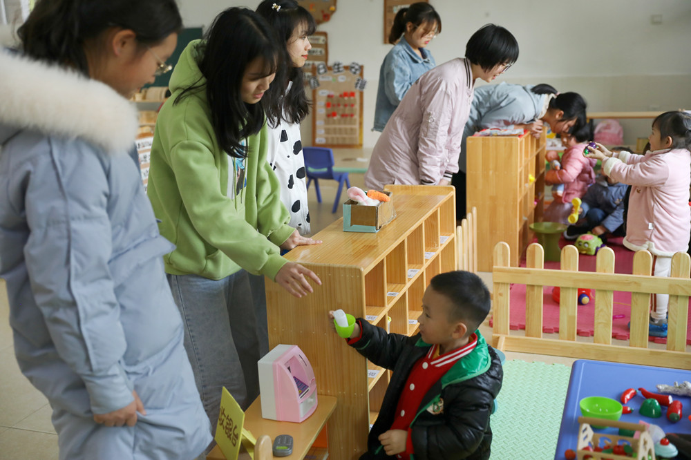 学生用心，幼儿开心，家长放心      ——正规博彩网站开设“四点半课堂”