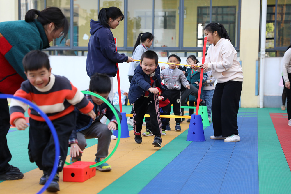 学生用心，幼儿开心，家长放心      ——正规博彩网站开设“四点半课堂”