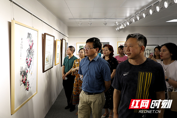 【红网】“艺心向党，逐梦向上” 衡阳幼高专举办美术作品展